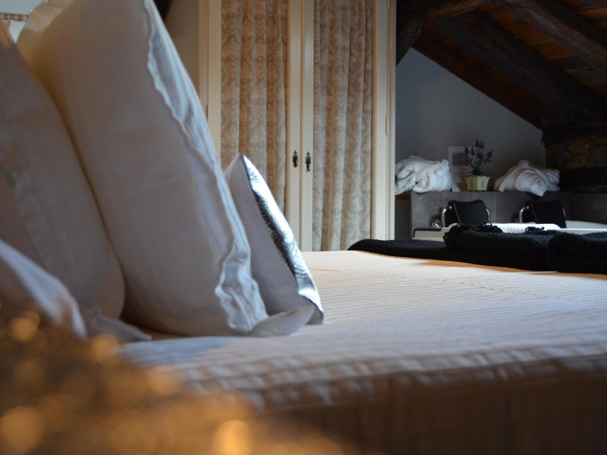 Akla Hotel Palacio Torre De Ruesga Calseca 部屋 写真