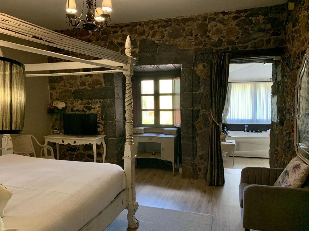 Akla Hotel Palacio Torre De Ruesga Calseca 部屋 写真